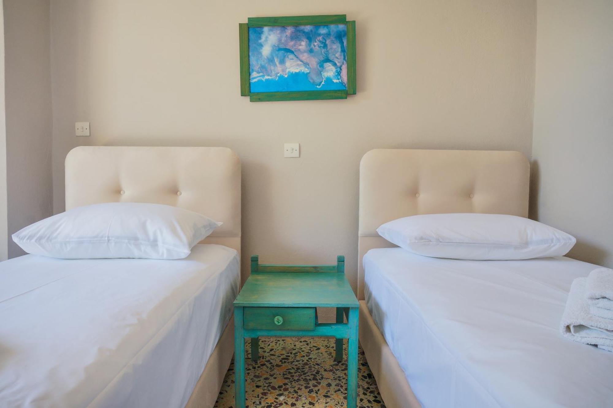 Hotel Korfos - Ξενοδοχείο Κόρφος Renovated Esterno foto