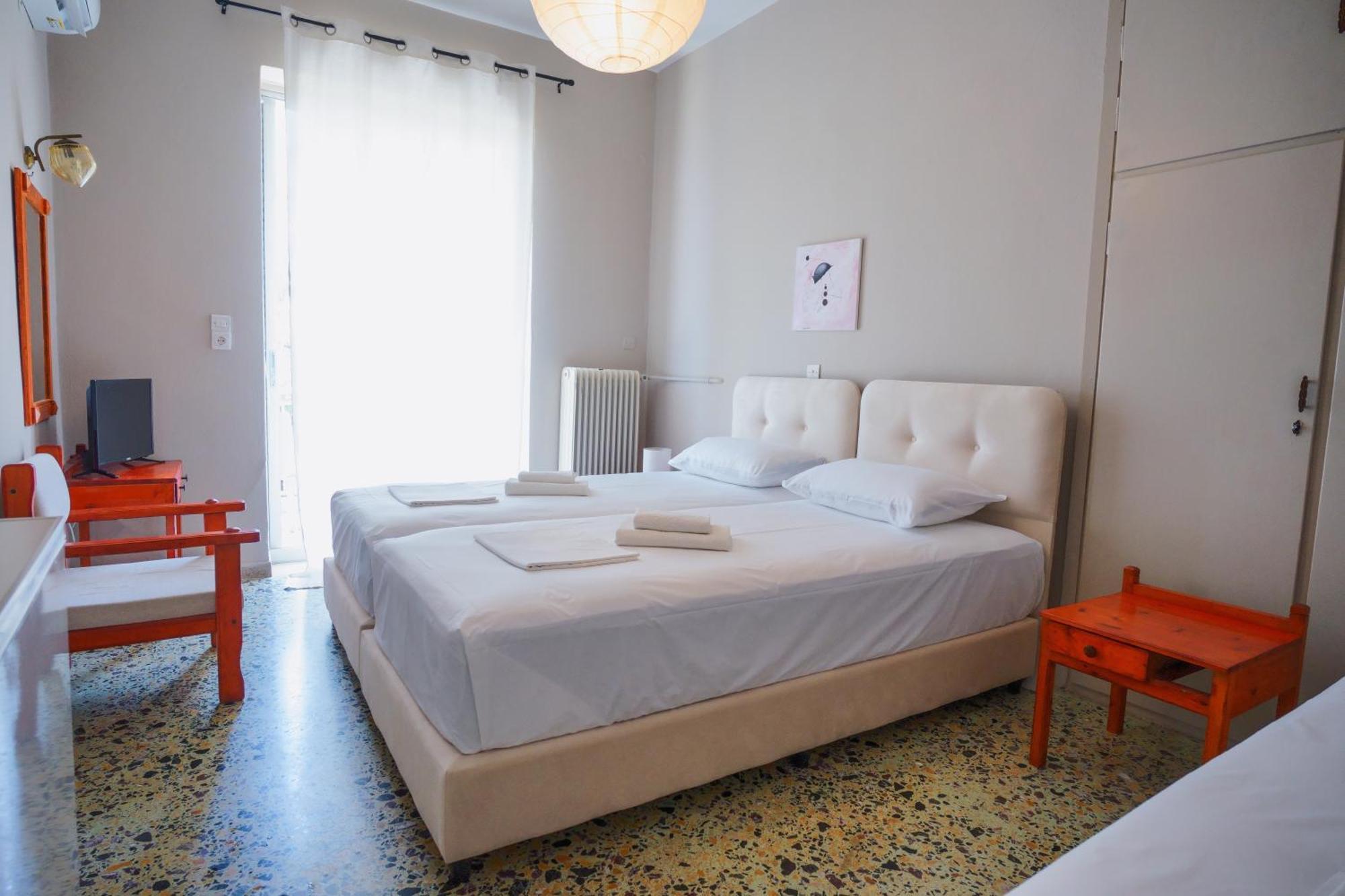 Hotel Korfos - Ξενοδοχείο Κόρφος Renovated Esterno foto