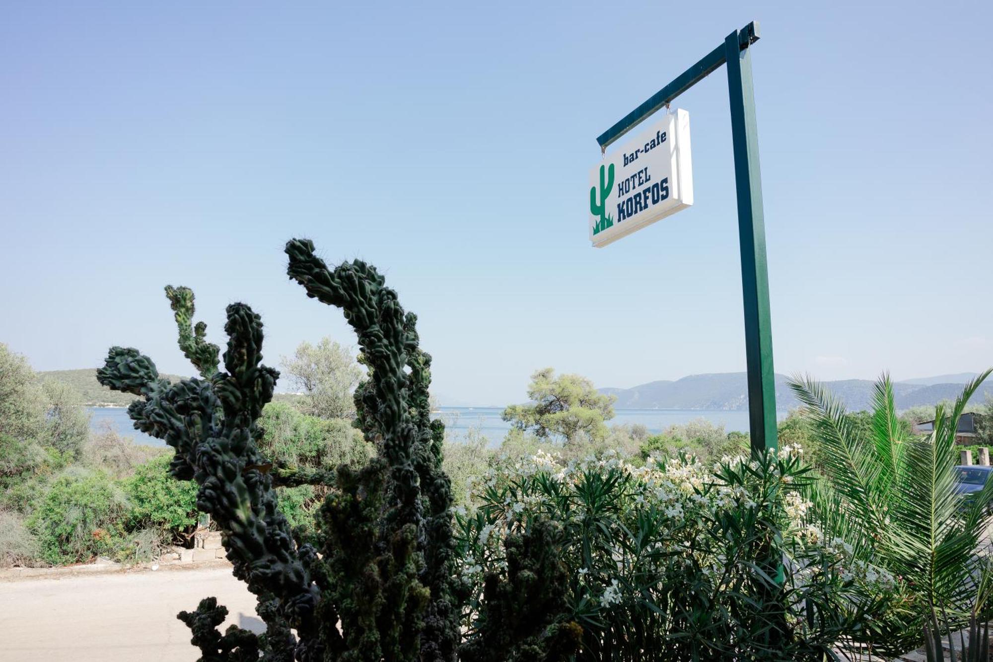 Hotel Korfos - Ξενοδοχείο Κόρφος Renovated Esterno foto