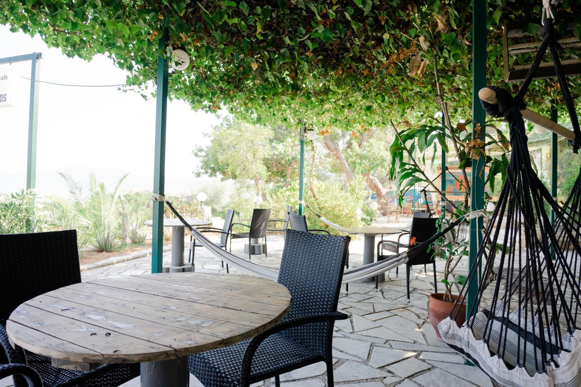 Hotel Korfos - Ξενοδοχείο Κόρφος Renovated Esterno foto
