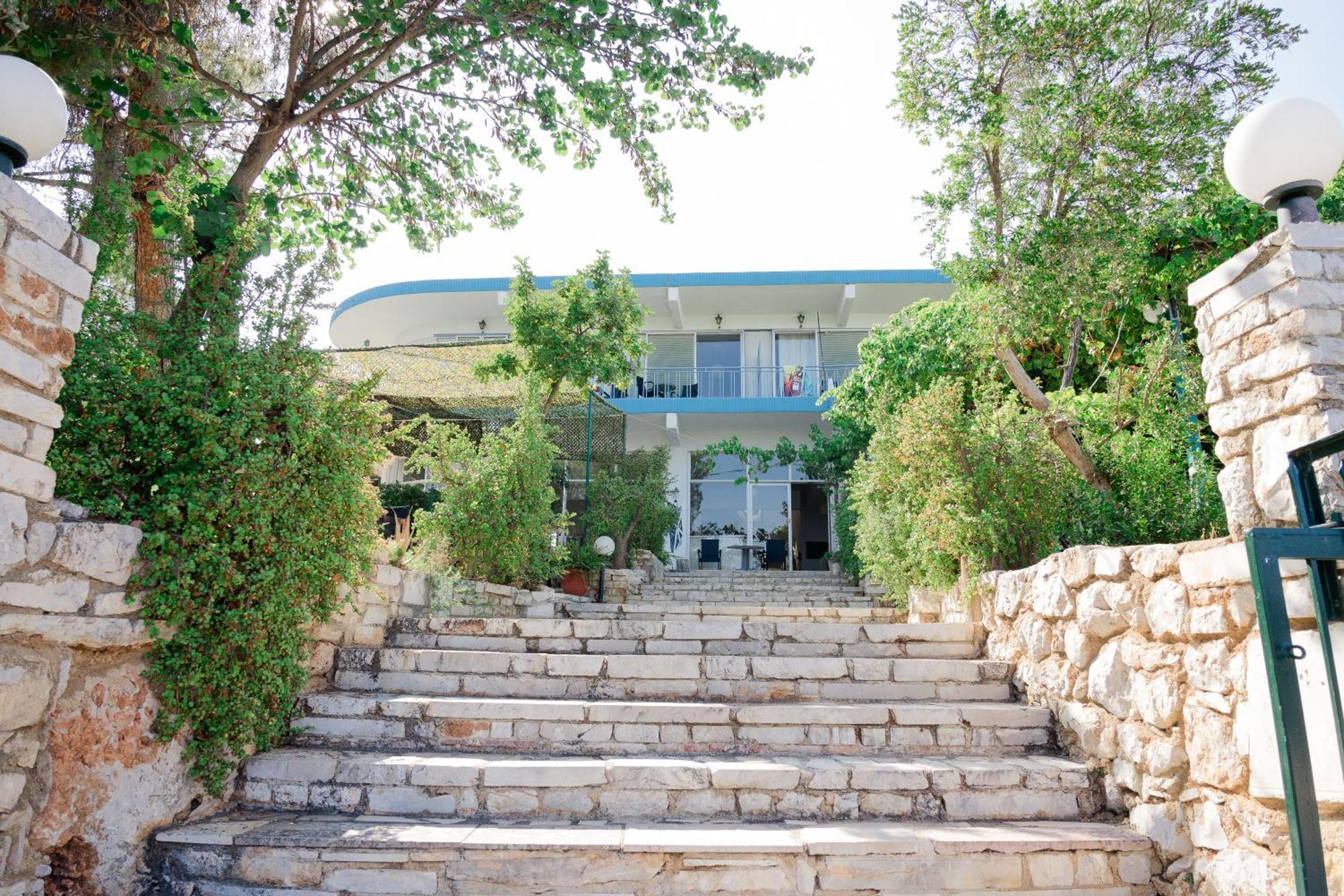 Hotel Korfos - Ξενοδοχείο Κόρφος Renovated Esterno foto